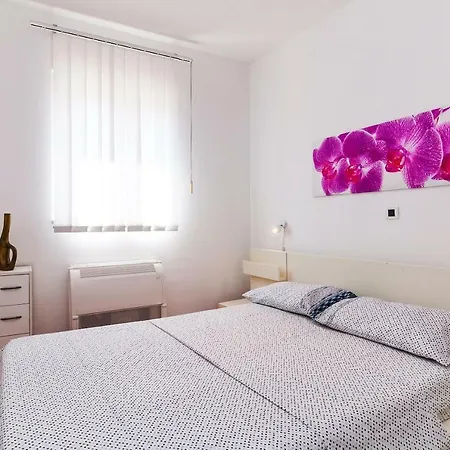 Cosmopolitan Apartman *